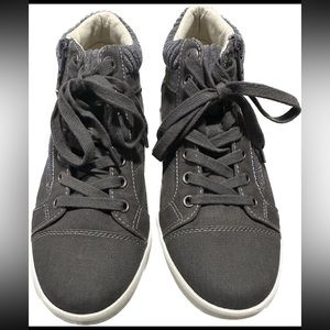 Taos Women’s Startup Sneakers